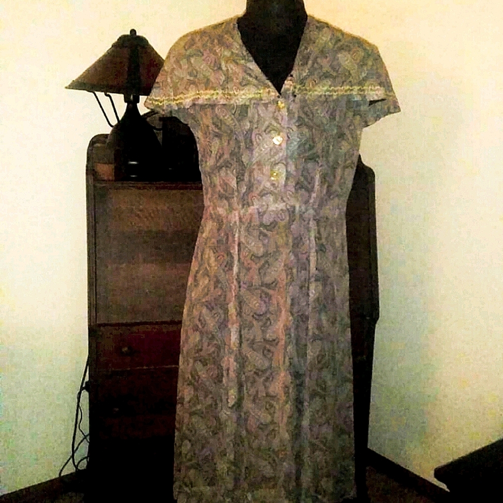 Vintage handmade rare large  summer Madmen dress